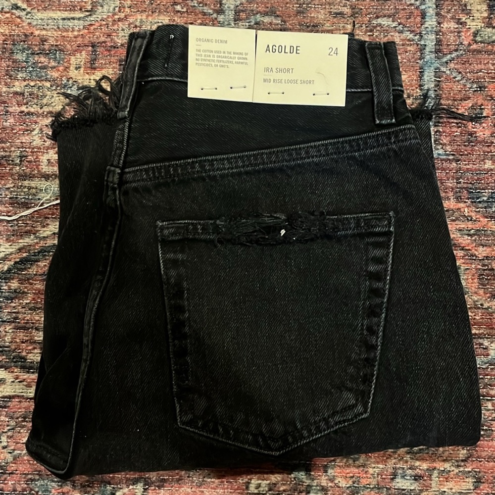 Agolde Black Ira Short - Mid Rise Short - Picture 2 of 4
